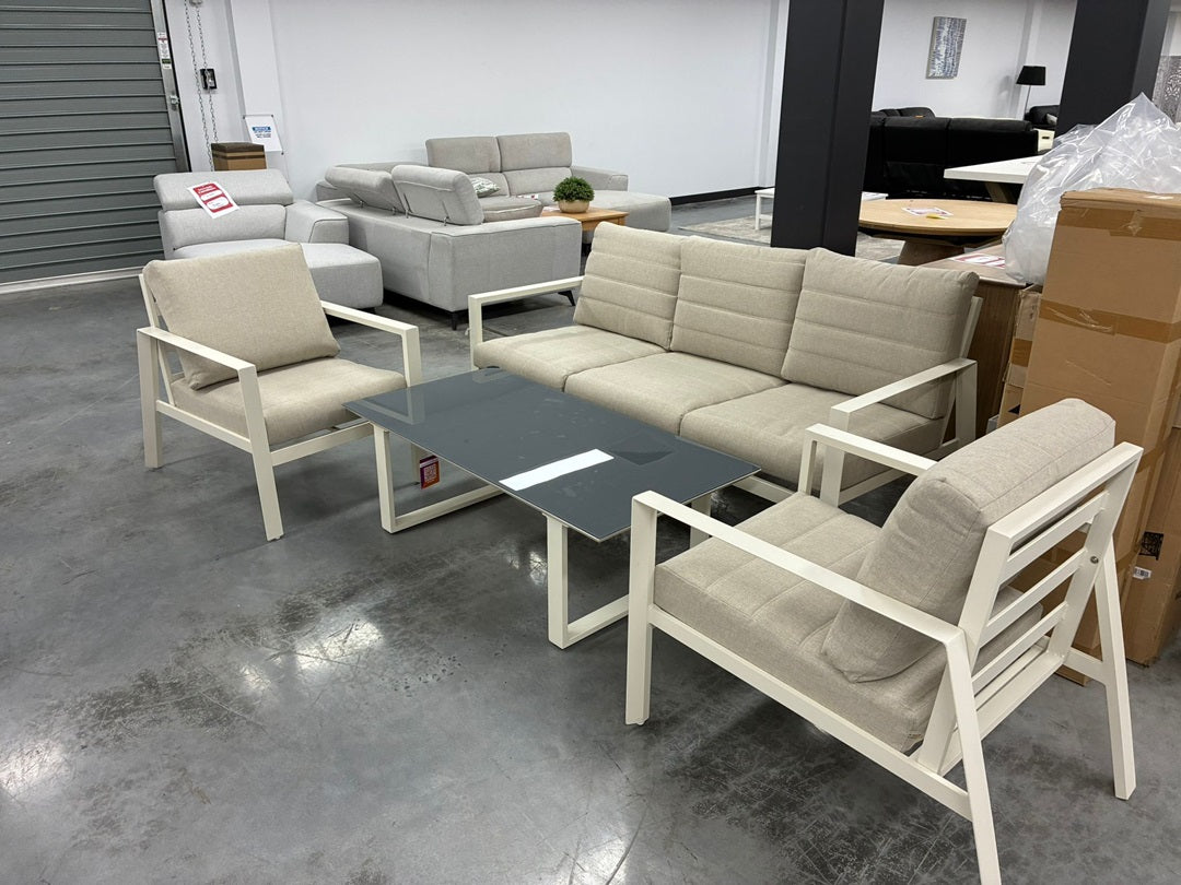 4 Piece Outdoor Sofa Set – Cream