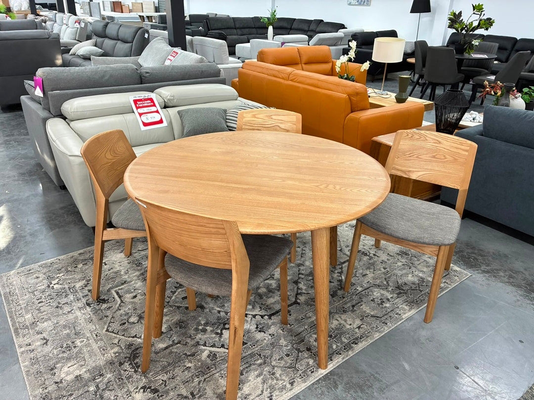 5 Piece Round Dining Set – Oak Colour