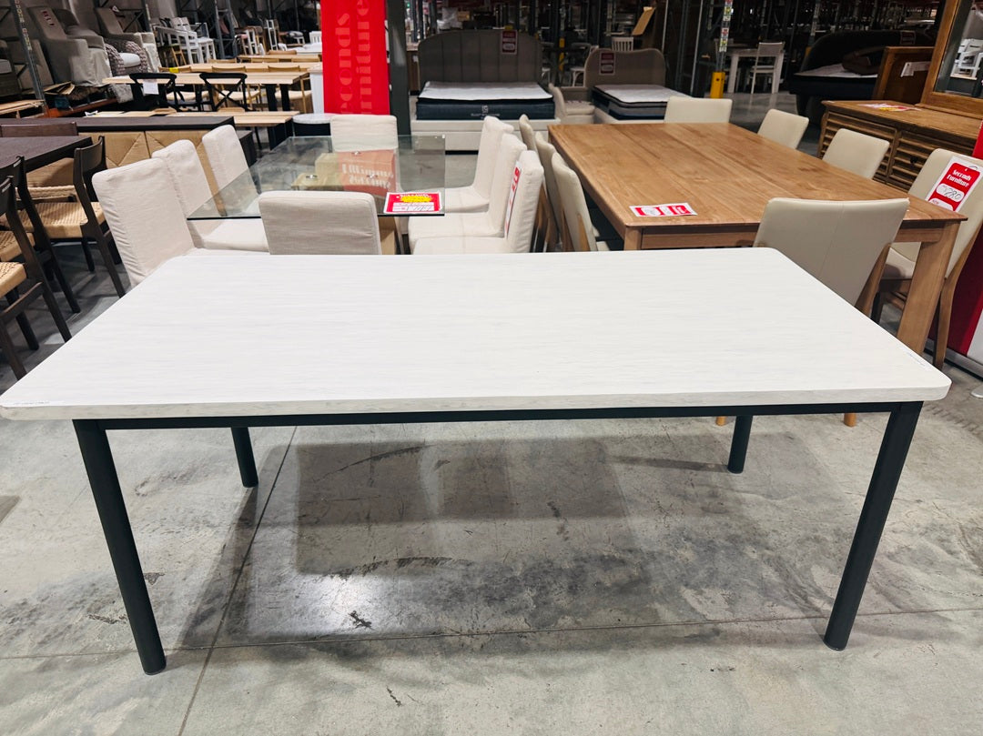 180cm Outdoor Dining Table
