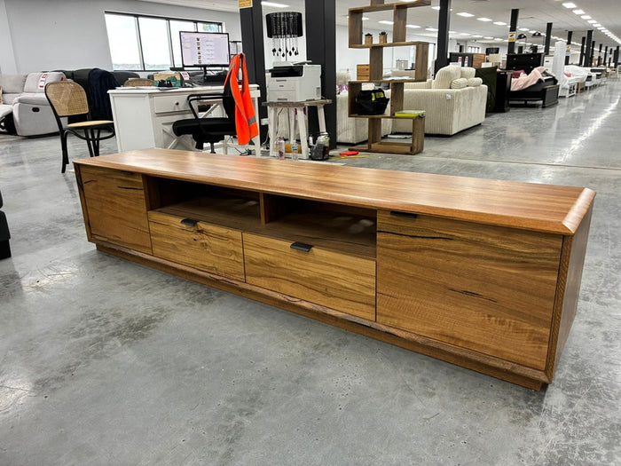 220cm Entertainment Unit – 2 Door / 2 Drawer