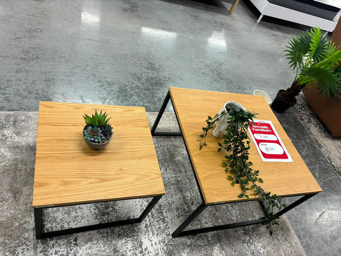 2Pc Square Coffee Table Set – Oak Top With Black Legs