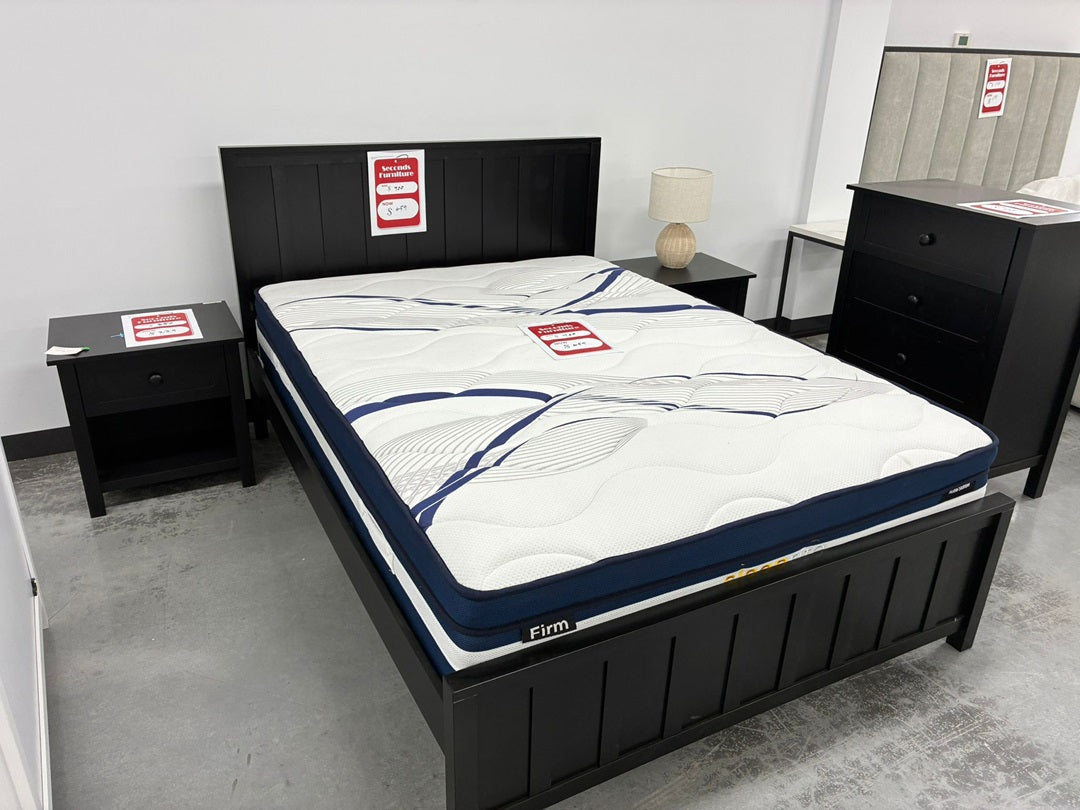 DOUBLE BED – BLACK