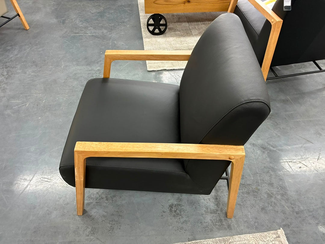 Leather Arm Chair – Black