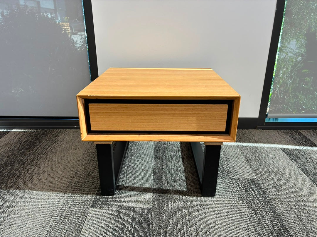 1 Drawer Lamp Table – Natural