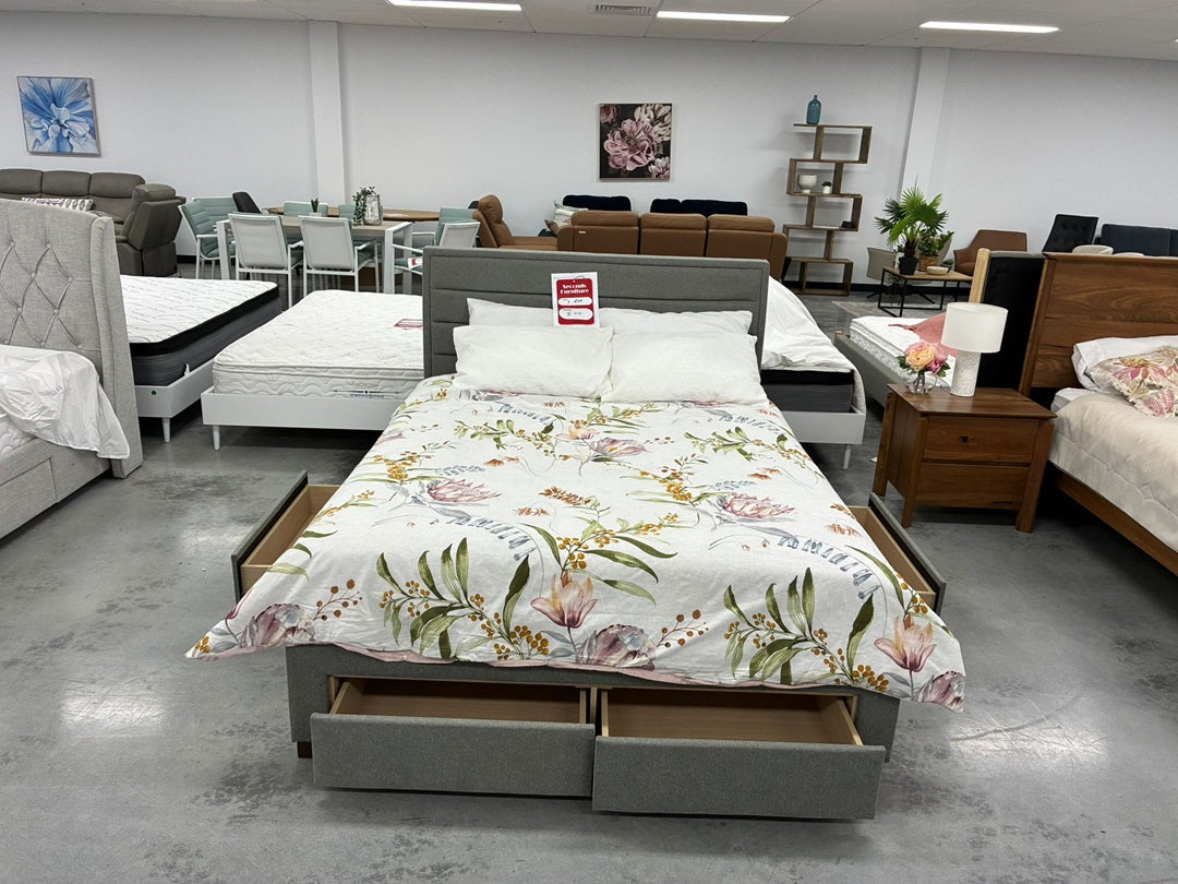 Queen Bed with 4 Drawers – Grey Finish