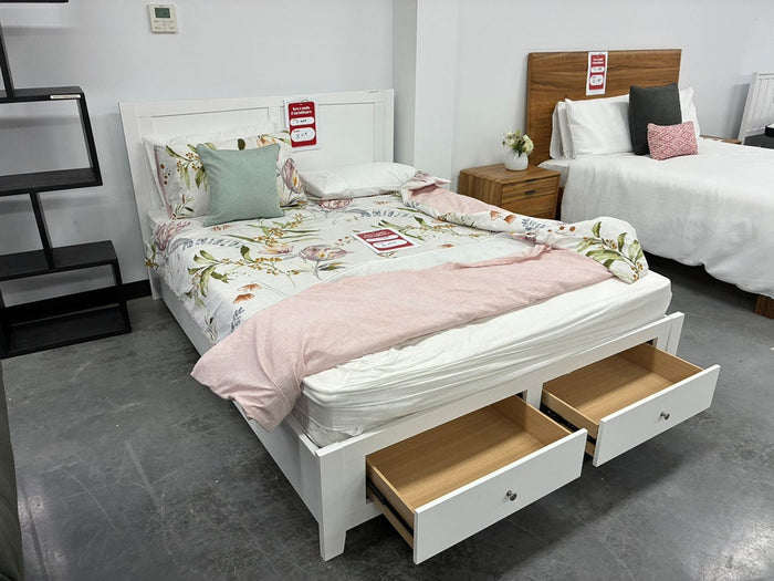 2Drw Queen Bed - White Painted