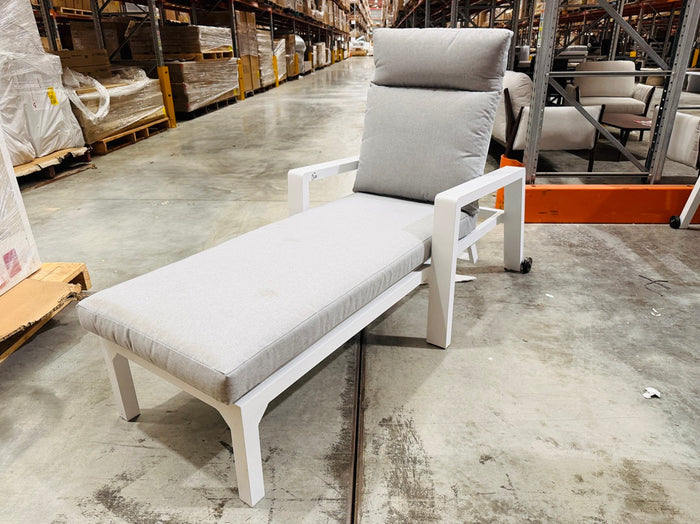 White Aluminium Outdoor Sun Lounge